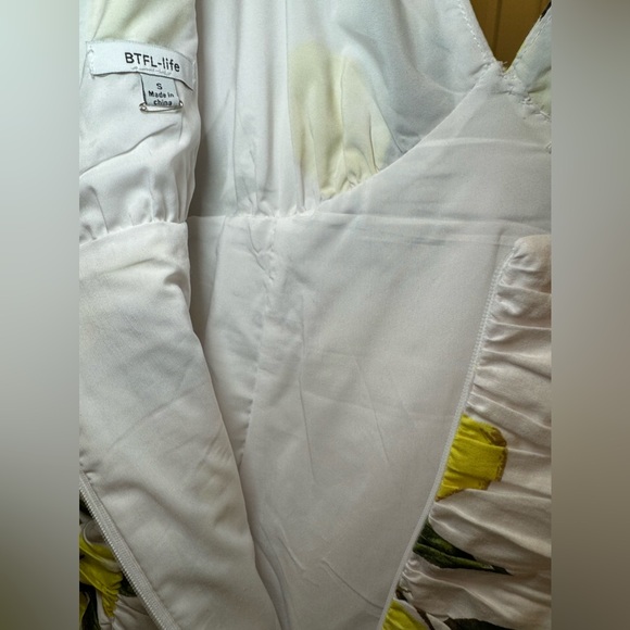 BTFL-Life Small ROUCHED COTTON POPLIN LEMON PRINT MNI DRESS WITH BOTTOM TIERS - Picture 5 of 12